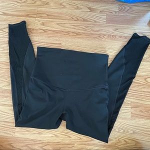 Gapfit blackout maternity leggings